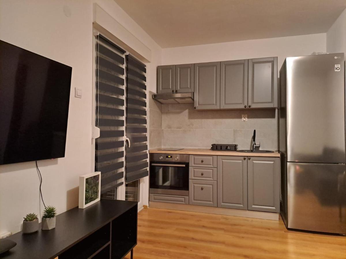 Apartmensts Arsen 928 Пула Экстерьер фото